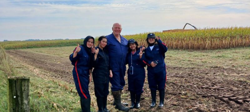 FRISIAN FLAG®  Terbangkan Belasan Peternak Muda ke Belanda, Gali Ilmu Manajemen Peternakan yang Baik dan Berkelanjutan