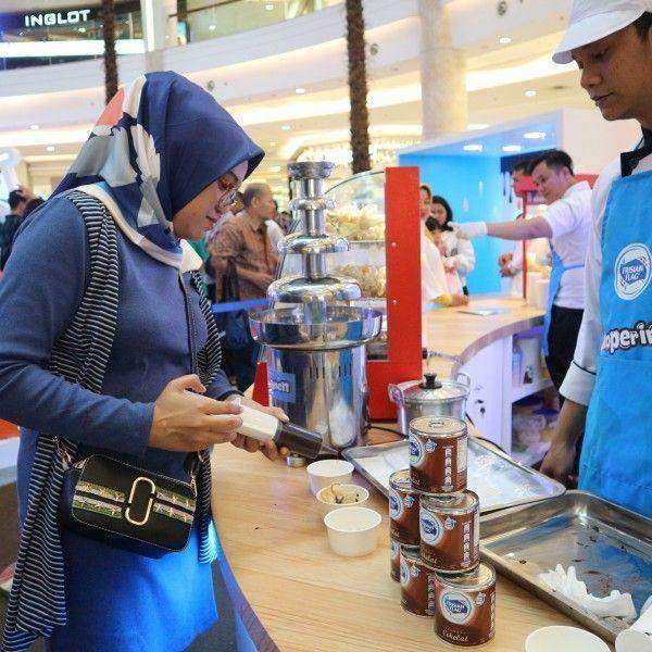 ‘Cokoperimen’, Nikmatnya Frisian Flag Kental Manis Cokelat Berpadu dengan Beragam Jenis Makanan