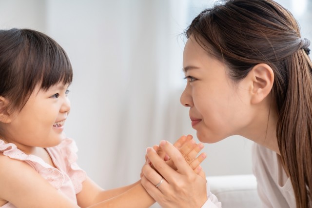 Bu, Yuk Kenali 5 Cara Agar Anak Cepat Bicara