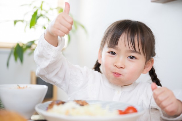 11 Makanan Kaya Nutrisi yang Bantu Anak Jadi Kuat dan Pintar