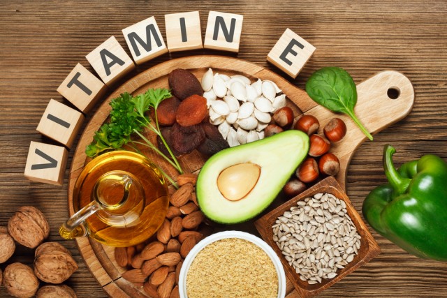 3 Manfaat Vitamin E untuk Kesehatan Kulit dan Tubuh