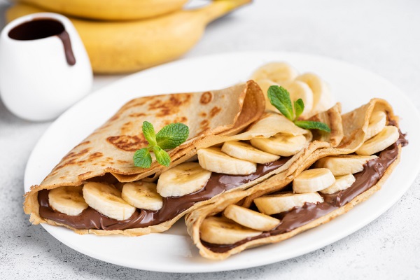 Resep jajanan crepes pisang coklat keju - Frisian Flag